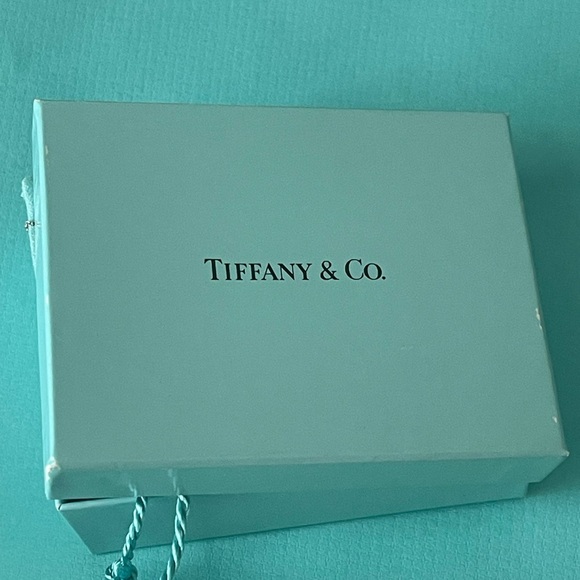 TIFFANY & CO. NOTES 727 FIFTH AVE HEART NECKLACE W/BOX & POUCH⭐️ 925 SS⭐️16” - Picture 15 of 15